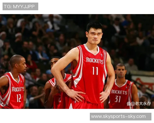 姚明与160的传奇对决：篮球场上的身高与技巧的完美结合