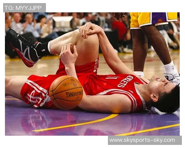 姚明亲自示范训练技巧揭秘篮球巨星的成长之路与坚持不懈的精神