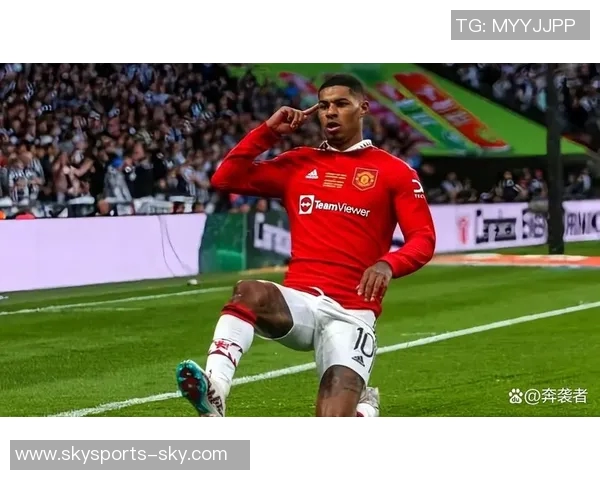 西甲焦点战：巴黎圣日耳曼轻取那不勒斯红牌事件引发全场热议