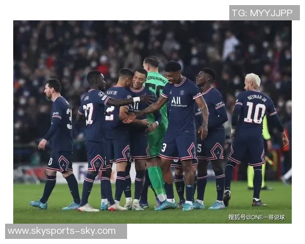 足总杯精彩对决巴黎圣日耳曼大胜里昂全场沸腾瞬间回顾 足总杯精彩对决巴黎圣日耳曼大胜里昂全场沸腾瞬间回顾